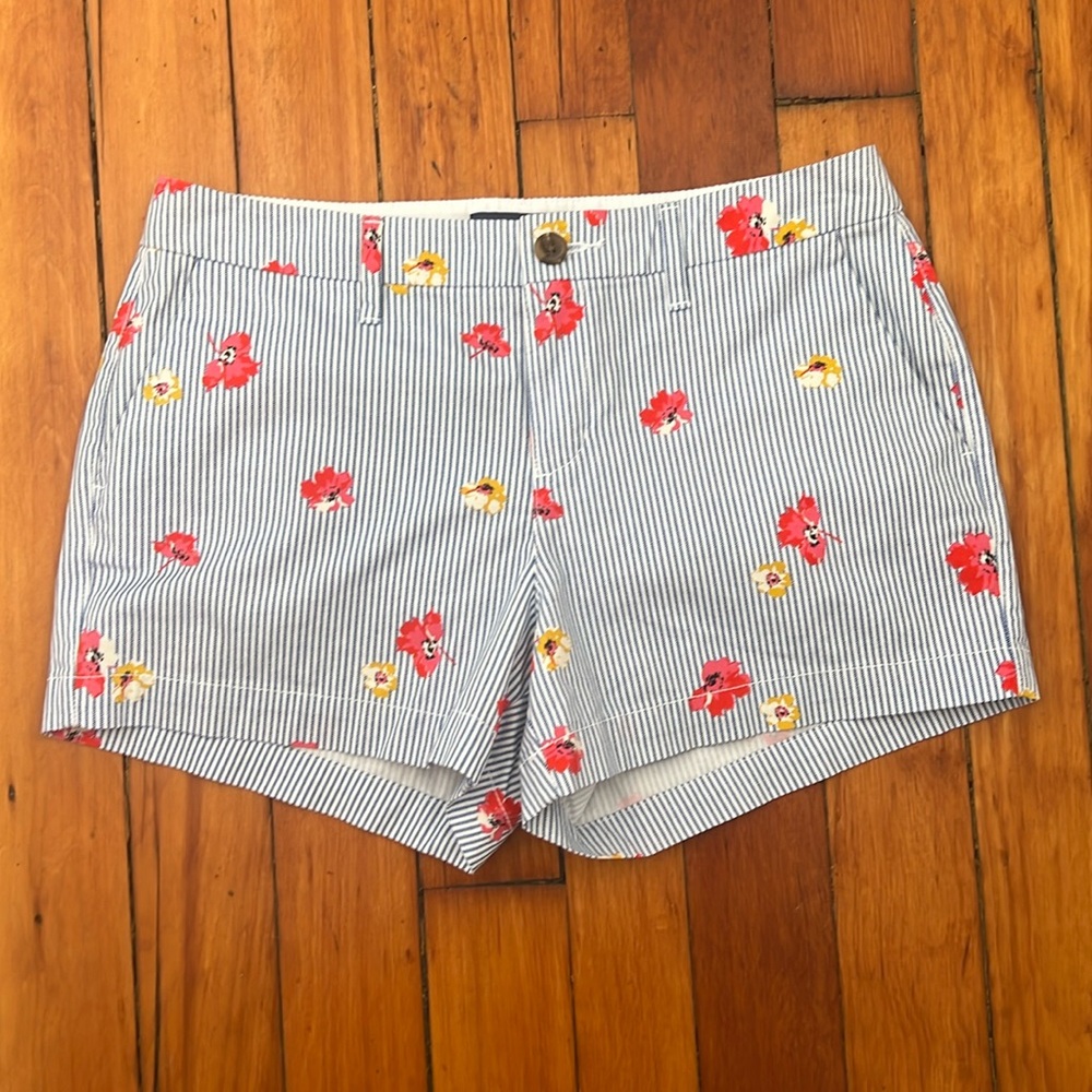 NWOT striped floral shorts